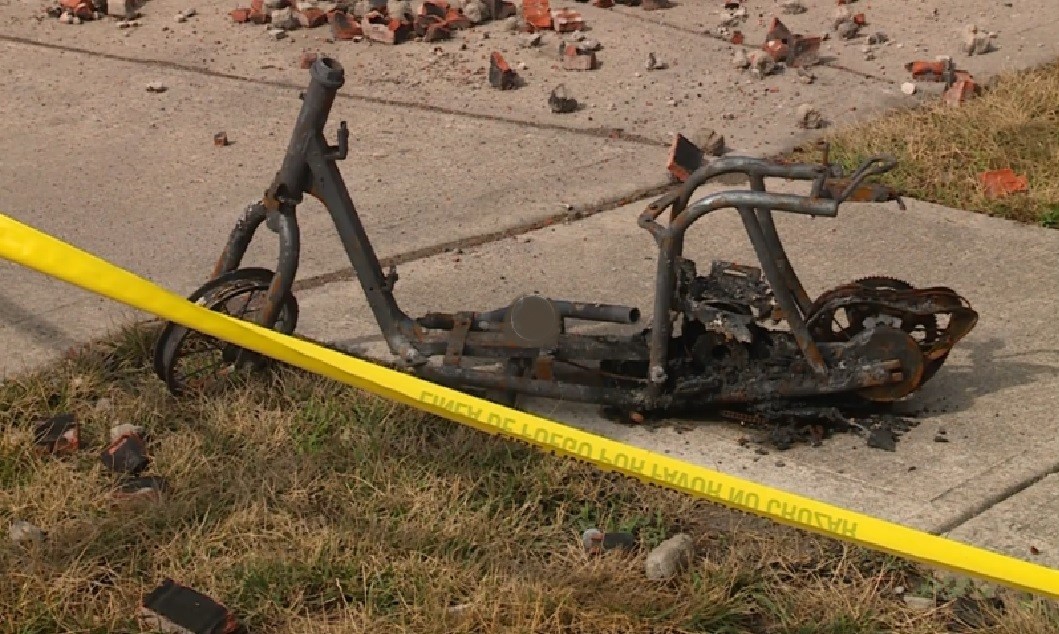 Burned e bike Li ion battery 800